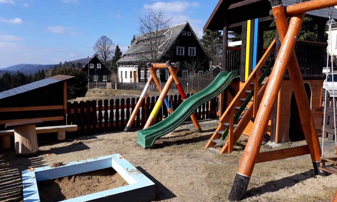 Jetrichovice Apartment | Studio with private garden and indoor pool