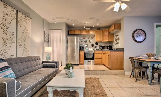 Margate Apartment | Studio with Private Patio about 9 Miles to Pompano Beach!
