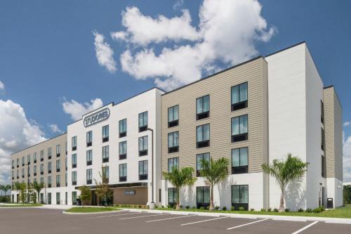 Biggar Hotel | StudioRes Fort Myers