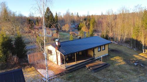 Vimmerby House | Stuga Sjögolf