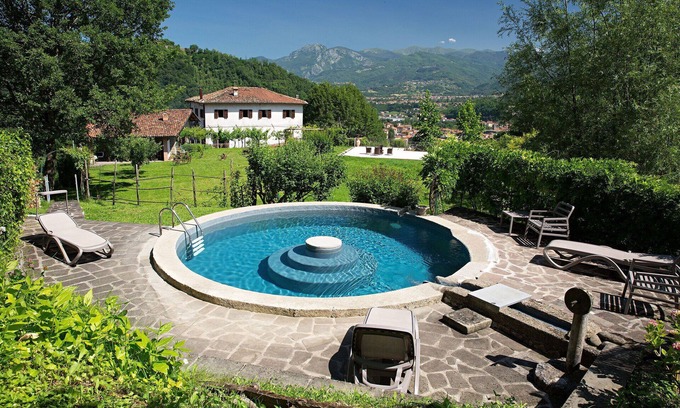 Castelnuovo di Garfagnana Villa | Stunning private villa for 6 guests with private pool, WIFI, TV, patio, panoramic view and parking