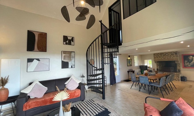 Saint-Senier-de-Beuvron House | Stunning views overlooking the bay of Mont St Michel. Pet friendly. Sleeps 4-6