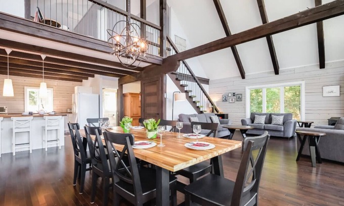 Pontiac House | Stunning waterfront getaway w/ hot tub, sleeps 14!