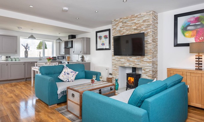 Carlisle Cottage | Stunning 1-Bed Cottage near Carlisle with Hot tub