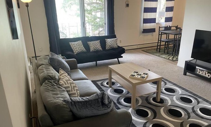 Camrose Apartment | Stunning 1 Bedroom Apartment