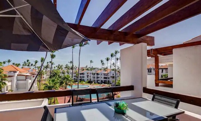 Bavaro Apartment | Stunning 2-BDR apartment with pool/sea view I-403