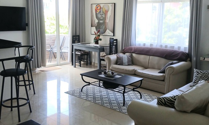 Ocho Rios Apartment | STUNNING 2 bed 2 bath apartment.beachfront