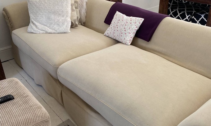 Briton Ferry Apartment | Stunning 2-Bed Apartment above Schooners Bar