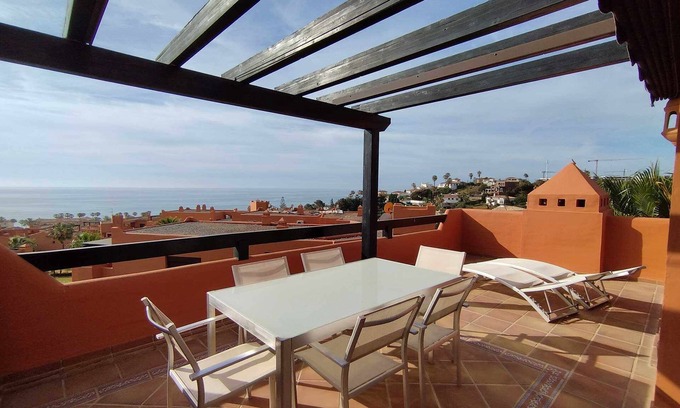 Buenas Noches Apartment | Stunning 2 bedroom apartment sea views