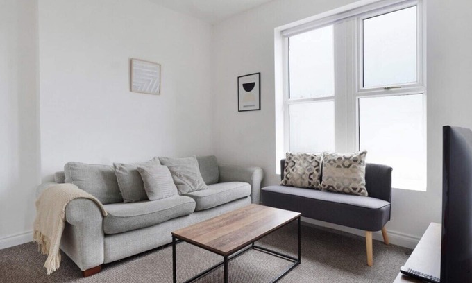 Slyne Apartment | Stunning 2 bedroom holiday home