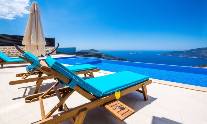 Kalkan House | Stunning 2 Bedroom Villa with Secluded Infinity Pool & Spectacular Sea Views
