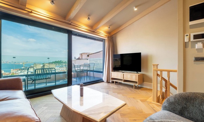 Galata Apartment | Stunning 2Bedroom Penthouse with Breathtaking View
