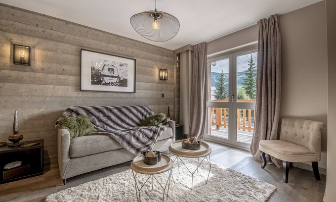 Meribel Apartment | Stunning 3* Apartment with Parking: Plateau Rond-Point des Pistes