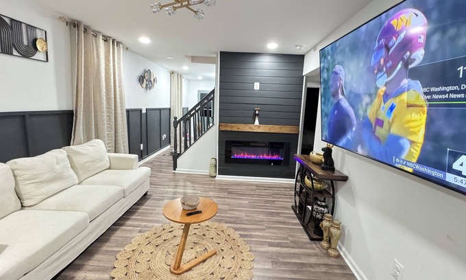 Coral Hills Bed & Breakfast | Stunning 3-bedroom stay on DC Edge
