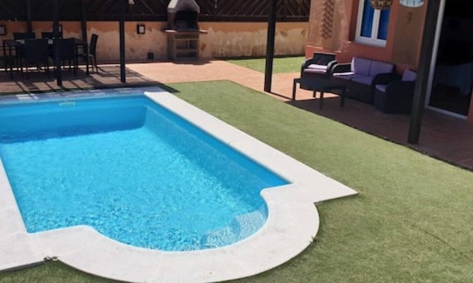 Corralejo Villa | Stunning 3 Bedroom Detached Villa with Private Heated Pool
