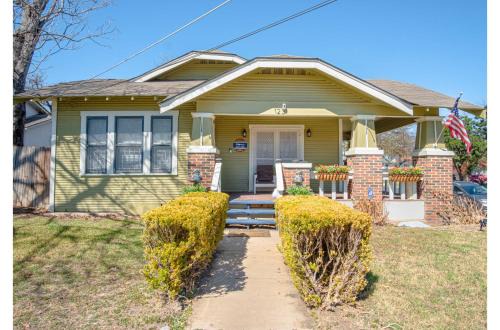 Denver Heights House | Stunning 3 BR Home Near DT Alamodome - Riverwalk