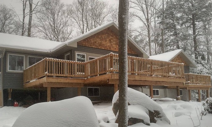 Dysart et al Cottage | Stunning 4 Season Cottage on West Lake!