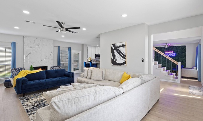 Allen House | Stunning 4BD!Fits all & Pets!N Dallas Suburb, Epic Game-room,W/Fire Pit &IG Wall