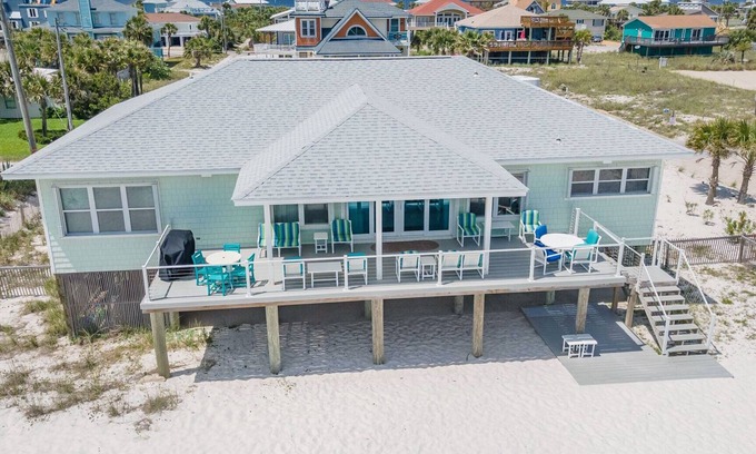 Villa Segunda House | Stunning 5 Bed/3 Bath Gulf Front Pet Friendly Home! Book The Sandcastle today