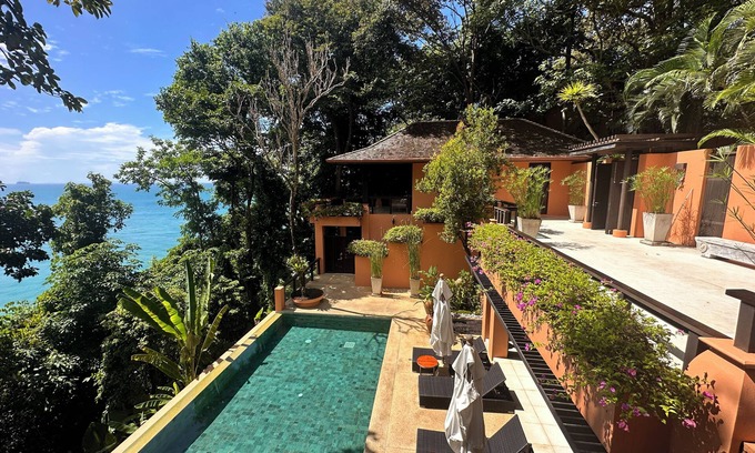 Wichit Villa | Stunning 5 star luxury beach front Sri Panwa villa in Phuket