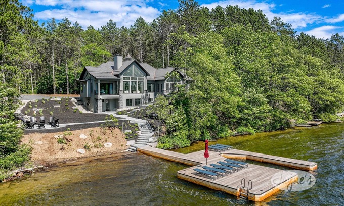 Algonquin Highlands Cottage | Stunning 6+1bed 6bath cottage on Kawagama Lake in LOB! Sandy Beach! SW Exposure!