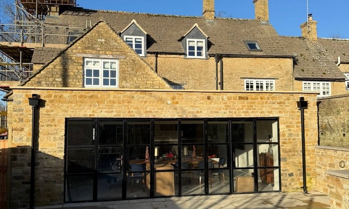 Enstone Cottage | Stunning and Luxurious Cotswold Cottage 5min from Soho Farmhouse