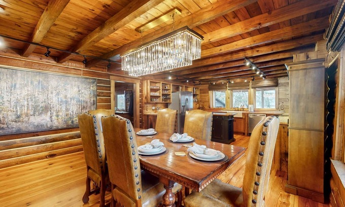 Thompson's Station House | Stunning and Cozy Thompsons Station Retreat; 3 Bed/2 Bath - Hot tub