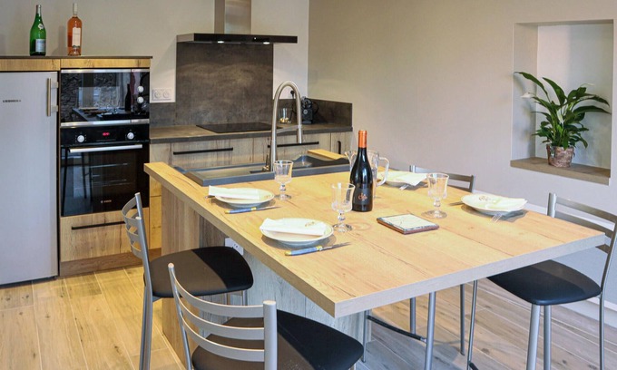 Villes-sur-Auzon Apartment | Stunning apartment in Villes sur Auzon