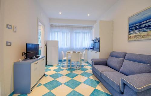 Ghiaia Apartment | Stunning Apartment In Deiva Marina
