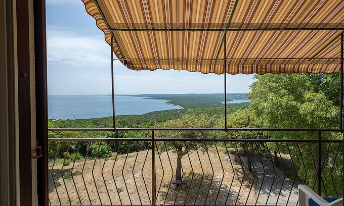 Koromacno Apartment | Stunning apartment in Koromacno