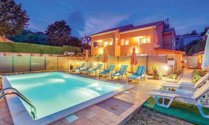 Viskovo Apartment | Stunning apartment in Kastav with WiFi