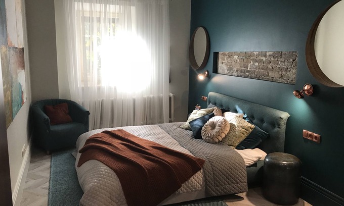 Old Town Apartment | Stunning Apartment in the Heart of OldTown & Vilnius Center (Child/Pet friendly)