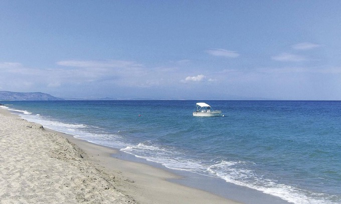 Brancaleone Marina Apartment | Stunning apartment in Brancaleone