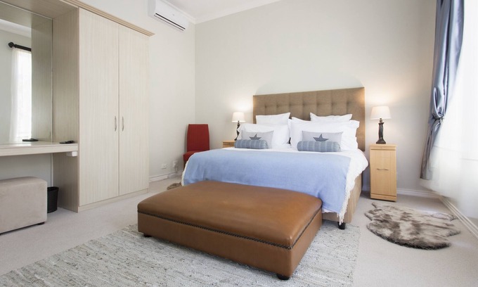 Franschhoek Apartment | STUNNING APARTMENT -FRANSCHHOEK PENTHOUSE