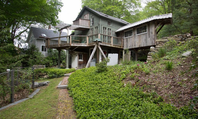 Chester Center House | Stunning Artisan Waterfall Escape [Walk to Downtown]