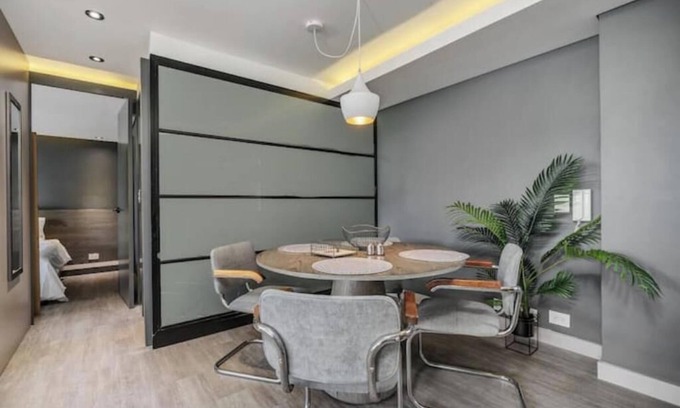 Patio Bonito Apartment | Stunning Astorga Poblado Apartment!