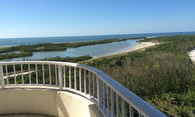 Marco Island Condo | Stunning beach condo, walls of glass, clear views of gulf and barrier islands