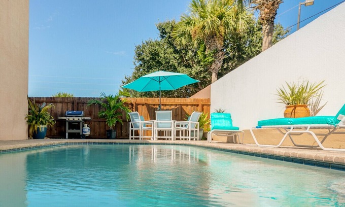 Port Canaveral House | Stunning Beach Home with Heated Pool, 200+ 5 star Reviews, Easy Beach Access!n