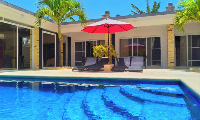 Cabarete Villa | Stunning Beachside Villa with 6 BR & Pool. Perfect for groups. Just enjoy it!