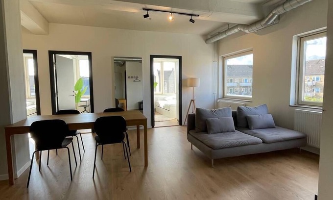 København NV Apartment | Stunning big apartment