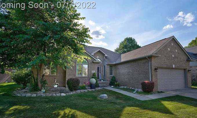 Anchorville House | Stunning Brick Ranch on Vista Woods Way - 3 Bedroom
