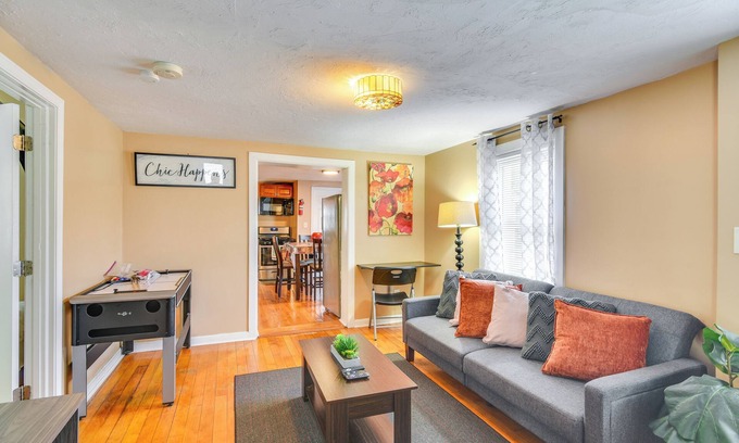 Brockton Apartment | Stunning Brockton Apt < 4 Mi to Westgate Mall!