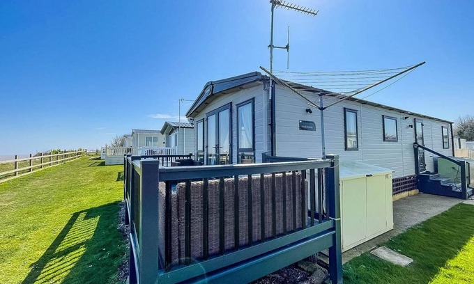 Hopton House | Stunning caravan full sea views at Broadland Sands Holiday Park ref 20285BS