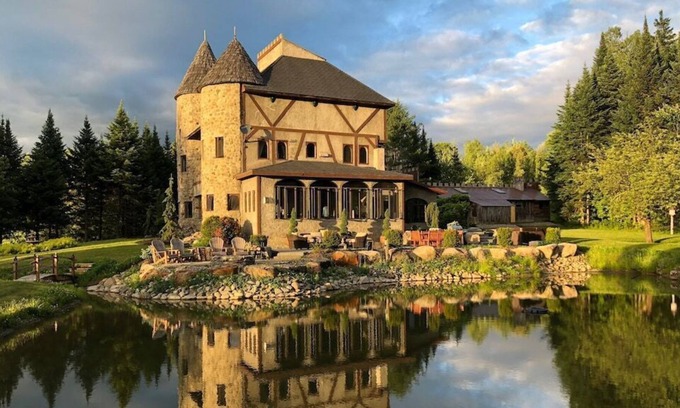 Irasburg Other | Stunning Castle near Crystal Lake, Hot tub, 20 acres