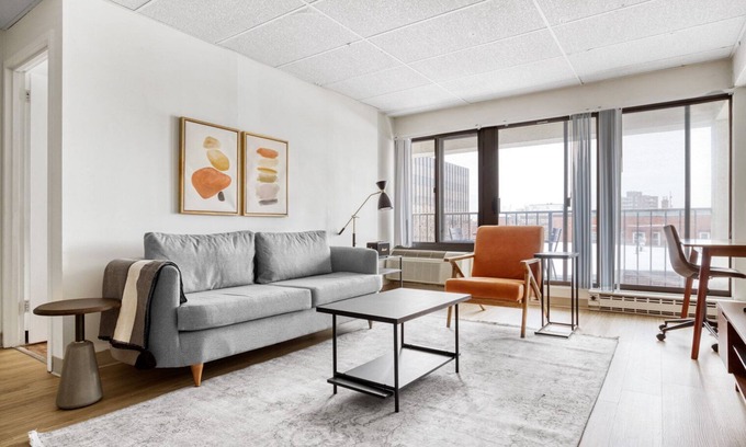 Mid-Cambridge Apartment | Stunning Central Square 2BR near Central Square T stop, by Blueground