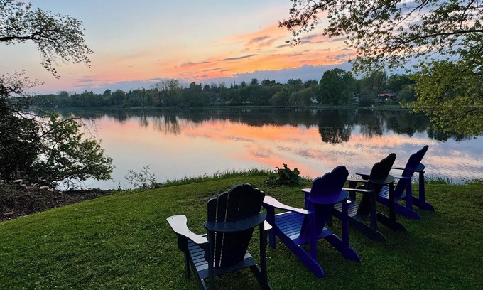 Napanee House | Stunning Century Riverfront Estate with sweeping waterfront views.