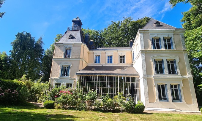 Gommerville House | Stunning Chateau with huge Orangery perfect for big groups.