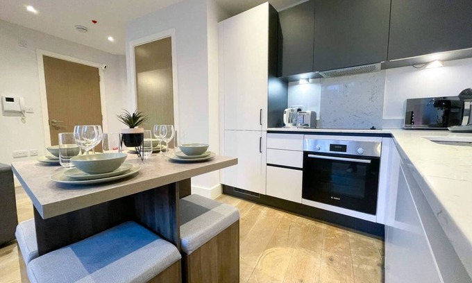 Chelmsford Apartment | Stunning Chelmsford Apartment