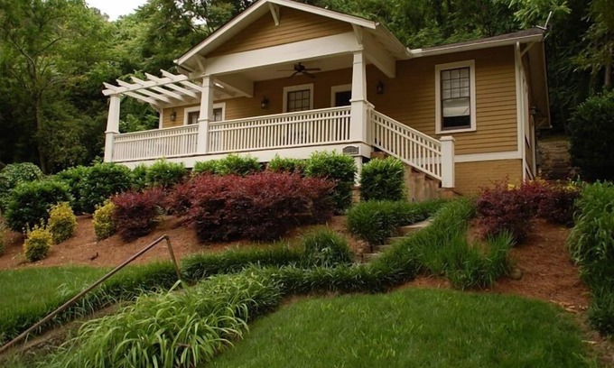North Chattanooga House | Stunning contemporary North Shore Bungalow with hot tub. Steps to everything.