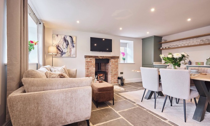 Summerbridge Cottage | Stunning Cosy Yorkshire Dales Cottage with Log Burner